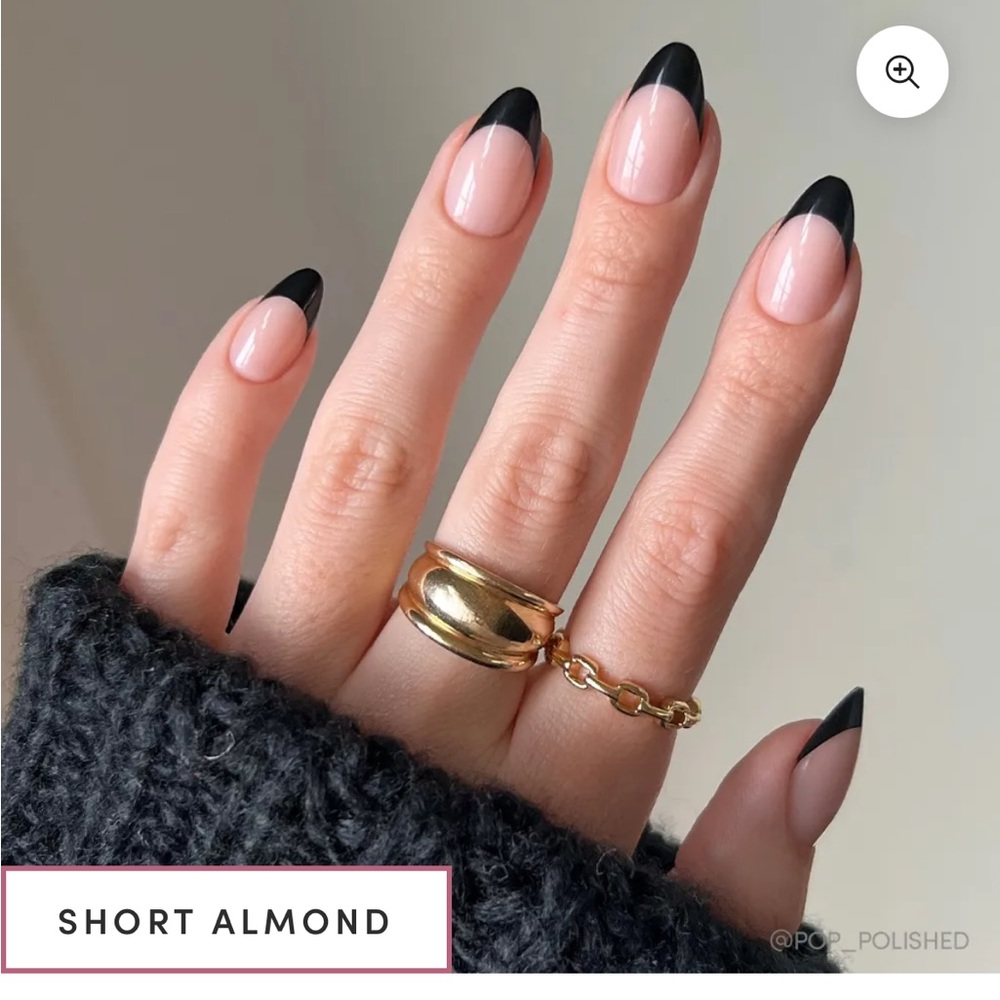 Glamnetic Caviar Short Almond Nails
